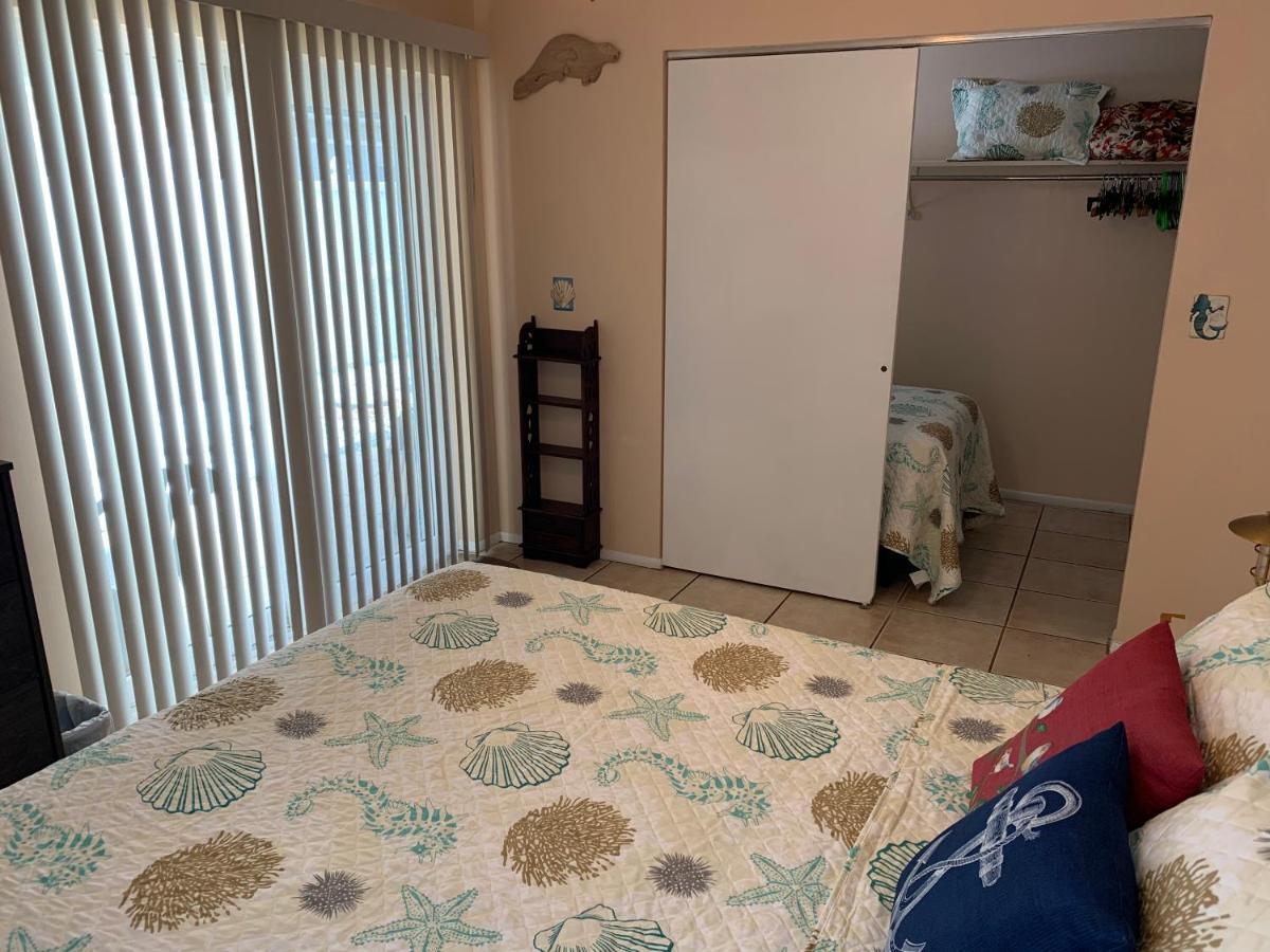 Michaels -Beachside Bungalows St. Pete Beach Buitenkant foto